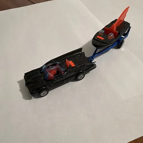 Vintage 60s Whizzwheels Corgi Junior Batmobile and Bat boat