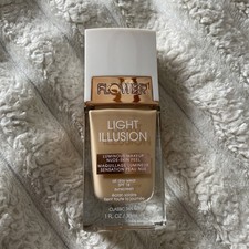 Flower Beauty Light Illusion Foundation Makeup Classic Tan M3 SPF 18