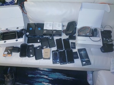 AS-IS LOT 5 SONIM XP8 PHONES WITH ACCESSORIES WITH CHARGING DOCKS AS IS