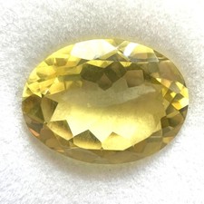 Lemon Quarz grüngelb Ovalschliff 20,6 Karat 21,2x15,9mm behandelt natürlich