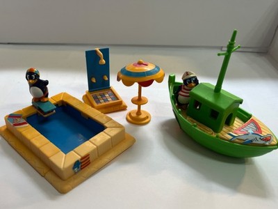 Fererro Ü-ei verschiedene Maxi - Ei Inhalte - Pinguin Beach