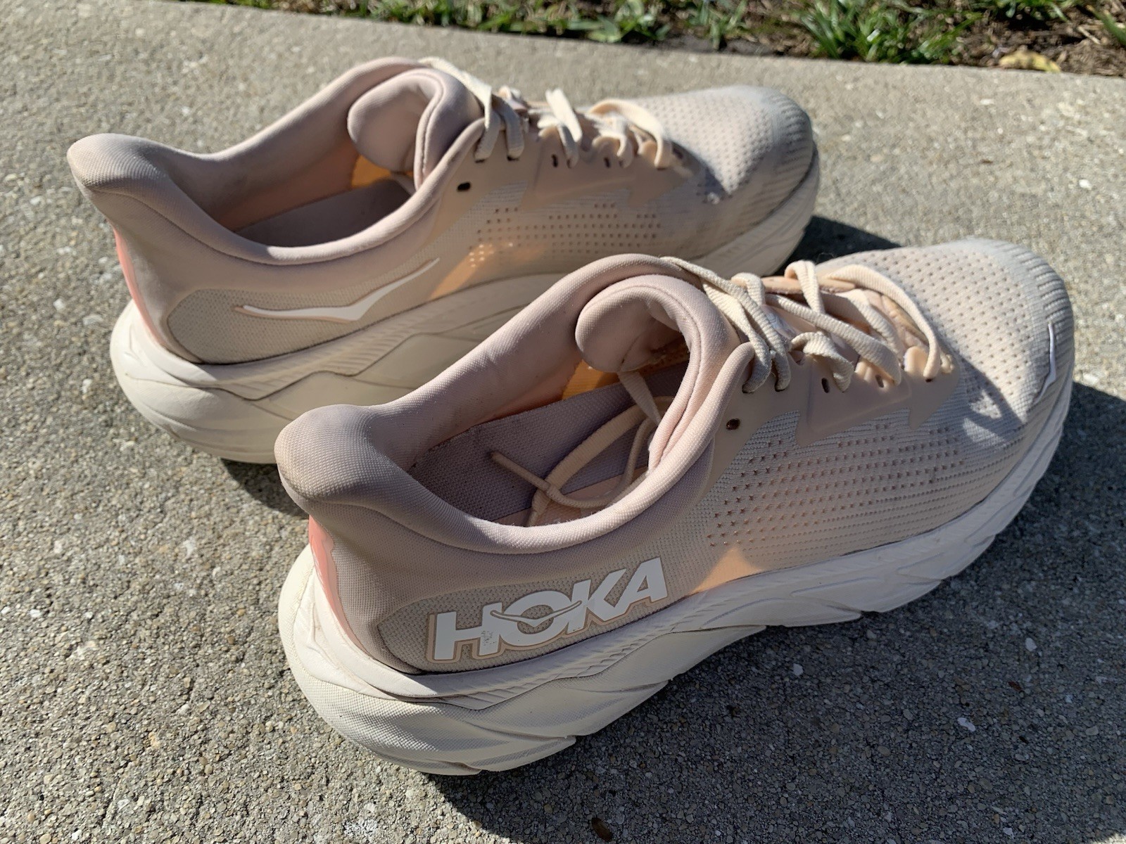 Size 10 - Hoka Arahi 7 Women's (Vanilla/Cream) Running Shoes Sneakers thumbnail 9