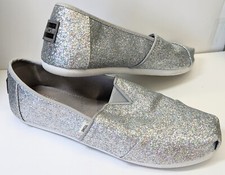 TOM'S SILVER GLITTER FLATS Youth Classics Youth/Girls Size 3.5