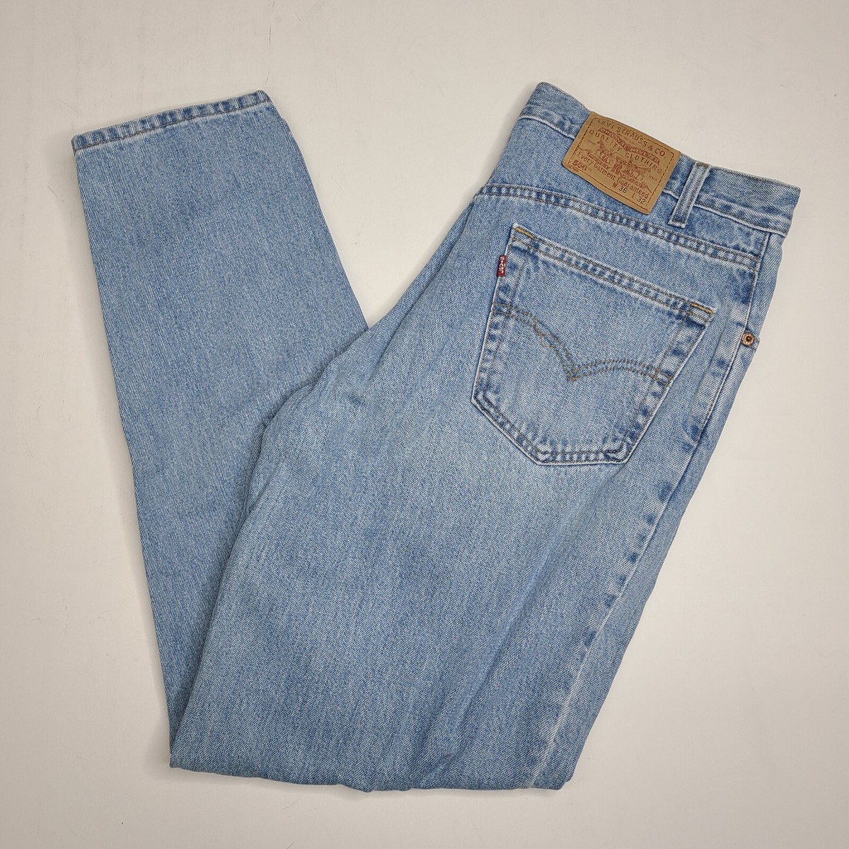 Vintage Levi's 550 Relaxed Fit Men's Jeans Medium Wash 36x32 Vintage Levi's 550 Relaxed Fit Men's Jeans Medium Wash 36x32