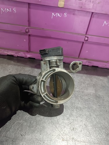 BMW 5er E39 3er E36 Z3 7er E38 Drosselklappe Drosselklappenstutzen 1703562