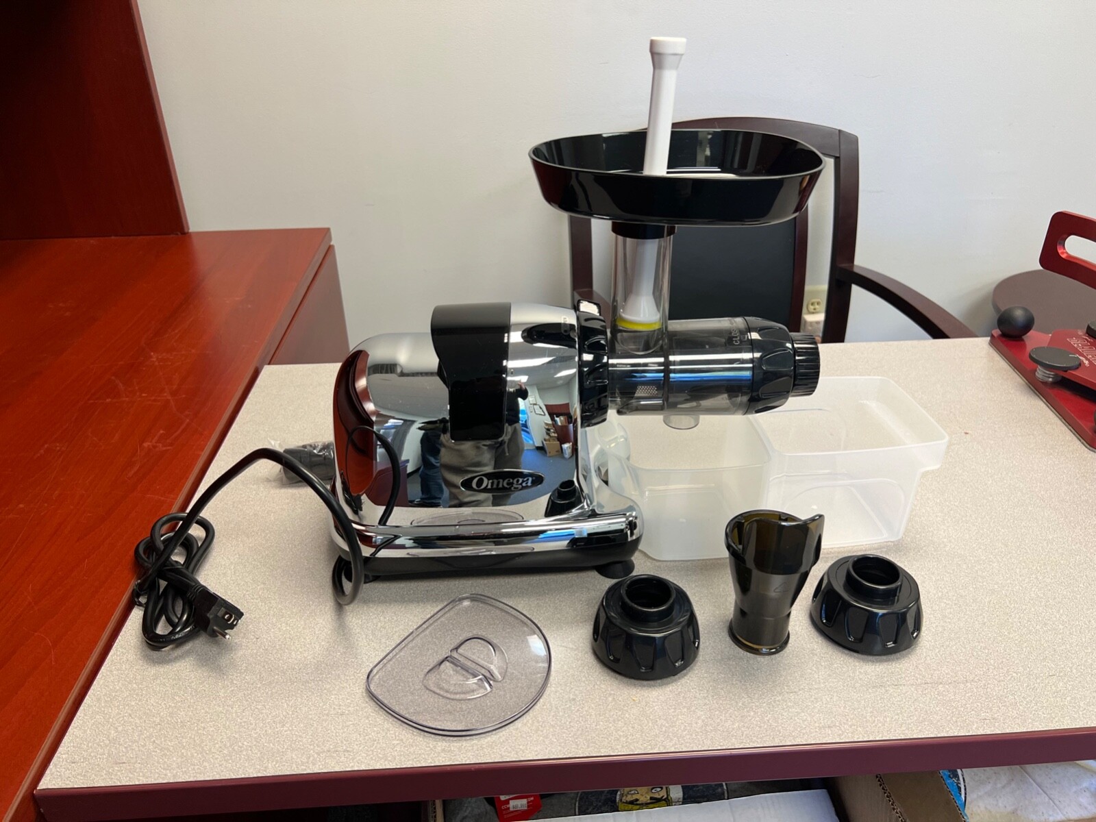 Omega J8006HDC Juicer Chrome Opened Box Includes All Parts (No