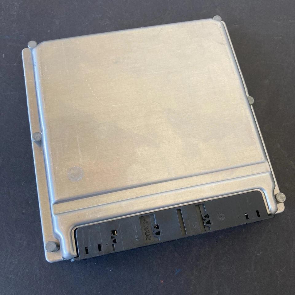 2001-2004 01-04 Mercedes-Benz SLK320 C320 ECU/PCM/ECM A1121531079/0261207574 Foto 3 de 4