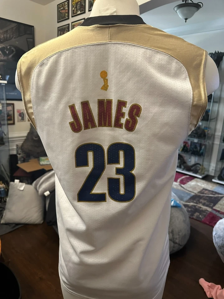 Cleveland Cavaliers Lebron James Jersey 2007 NBA Finals Majestic Medium - Image 3 of 4
