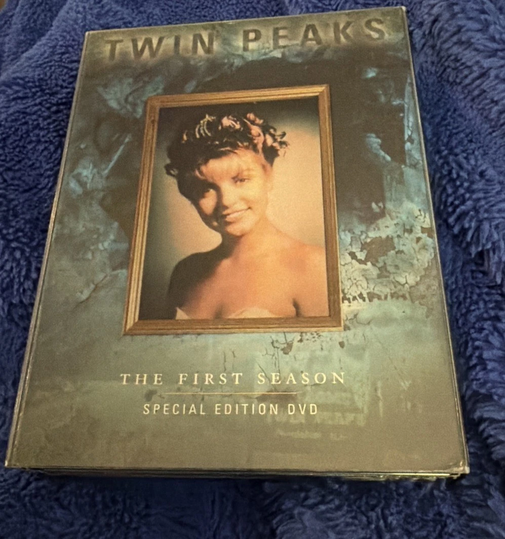 LD TWIN PEAKS 国内版 全話セット＋ガイド1st＆2ndフルコンプ品 Twin Peaks: The Television Collection: Amazon.ca: TWIN PEAKS: THE