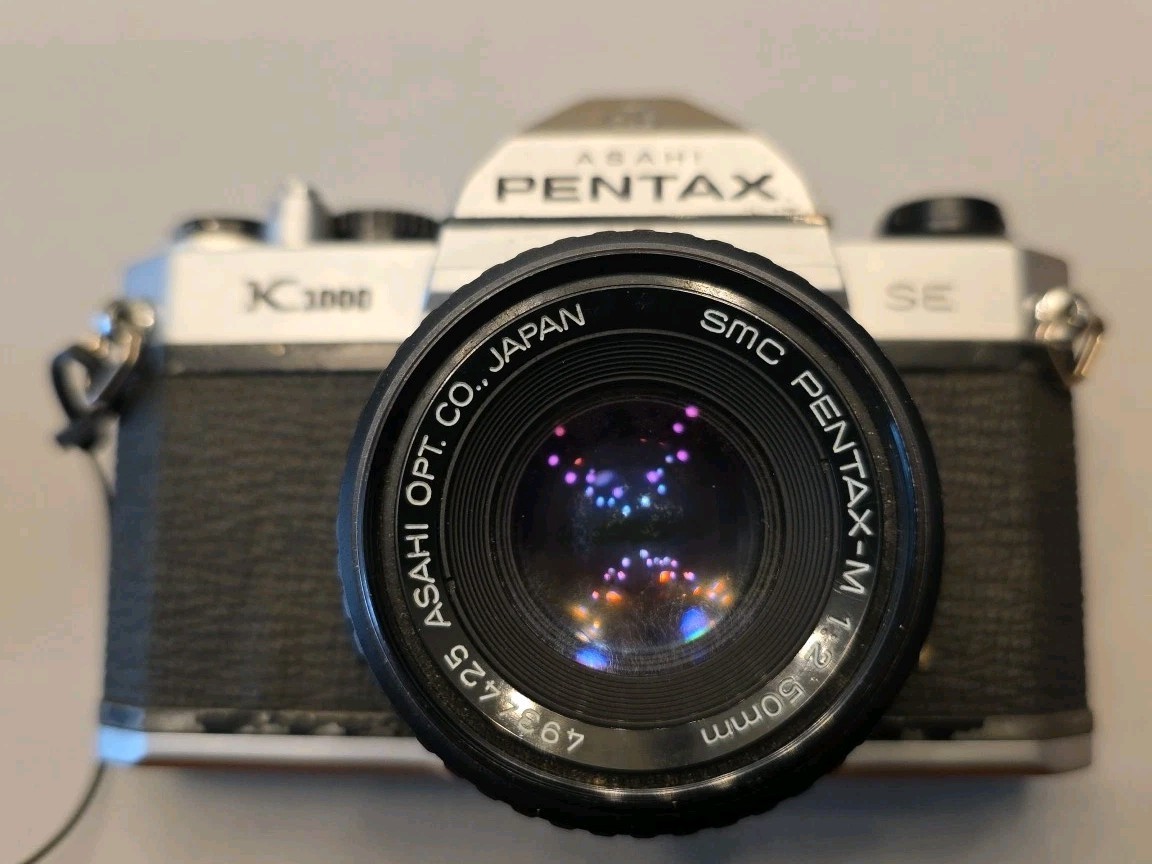 PENTAX K1000 35mm SLR Film Camera with 50mm f/2 lens FILM TESTED