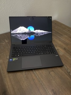 Asus Vivobook Pro 15 FHD OLED Laptop Intel Core Ultra 7 16GB 3050 1TB SSD