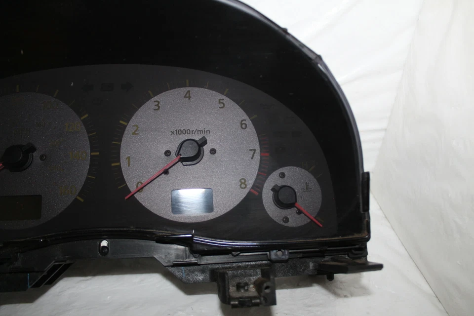 Cuadro de instrumentos velocímetro 03 Infiniti G35 medidores de panel de instrumentos 154.410 millas Foto 4 de 4