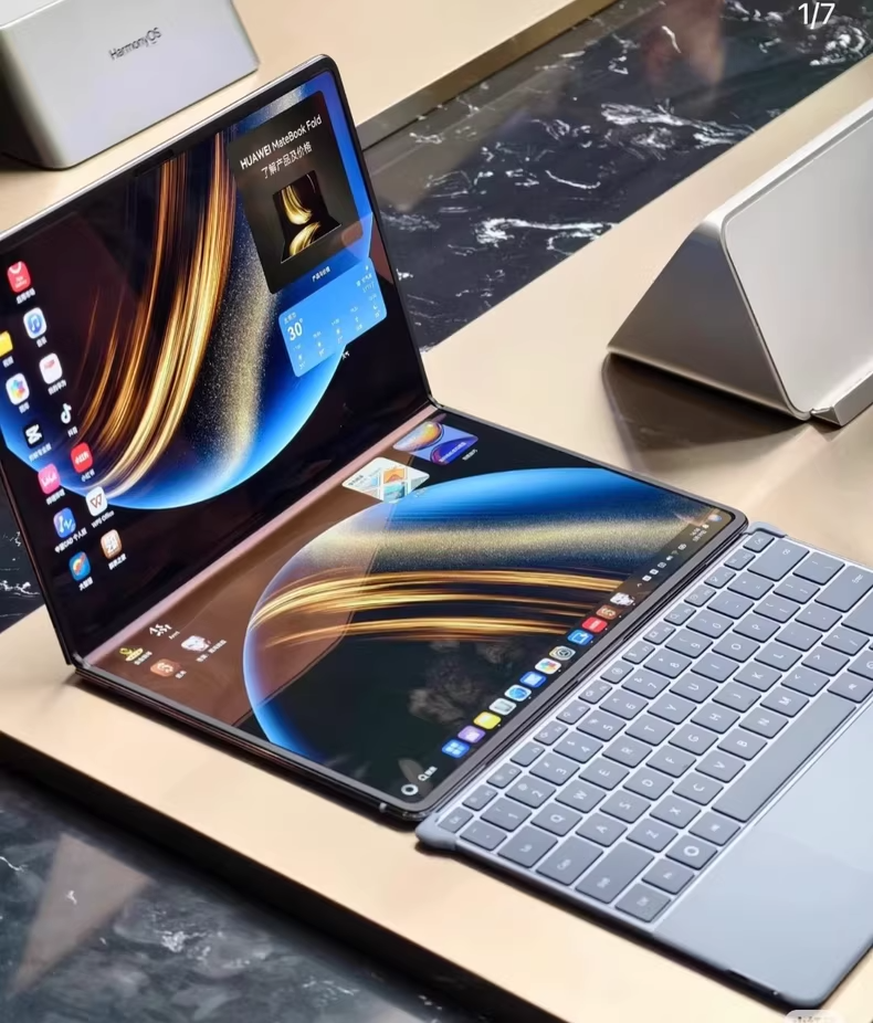 华为 MateBook Fold Ultimate Design Three folds 32GB+2TB OLED