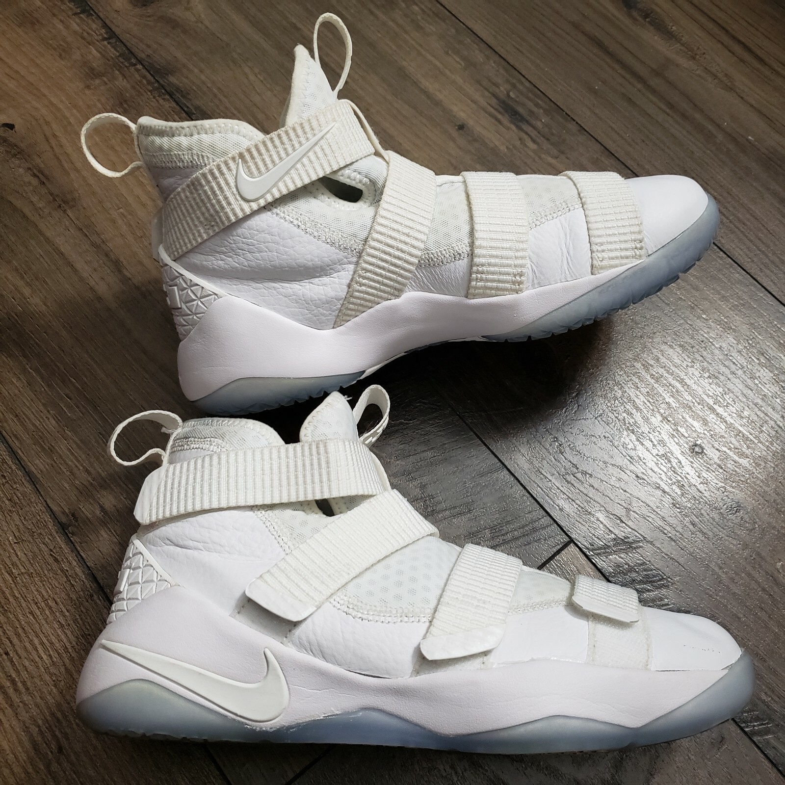 nike lebron soldier 11 grade school