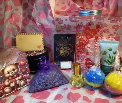 Valentine s Day Gift Box Wife Girlfriend Galentine Friend Sister Aunt Mother 