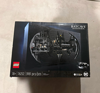 LEGO DC Batman Batcave Shadow Box 76252   3,981 Pieces   Retired   New/Sealed