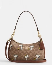 NWT COACH Teri Signature Leather Shoulder Bag With Snoopy Print