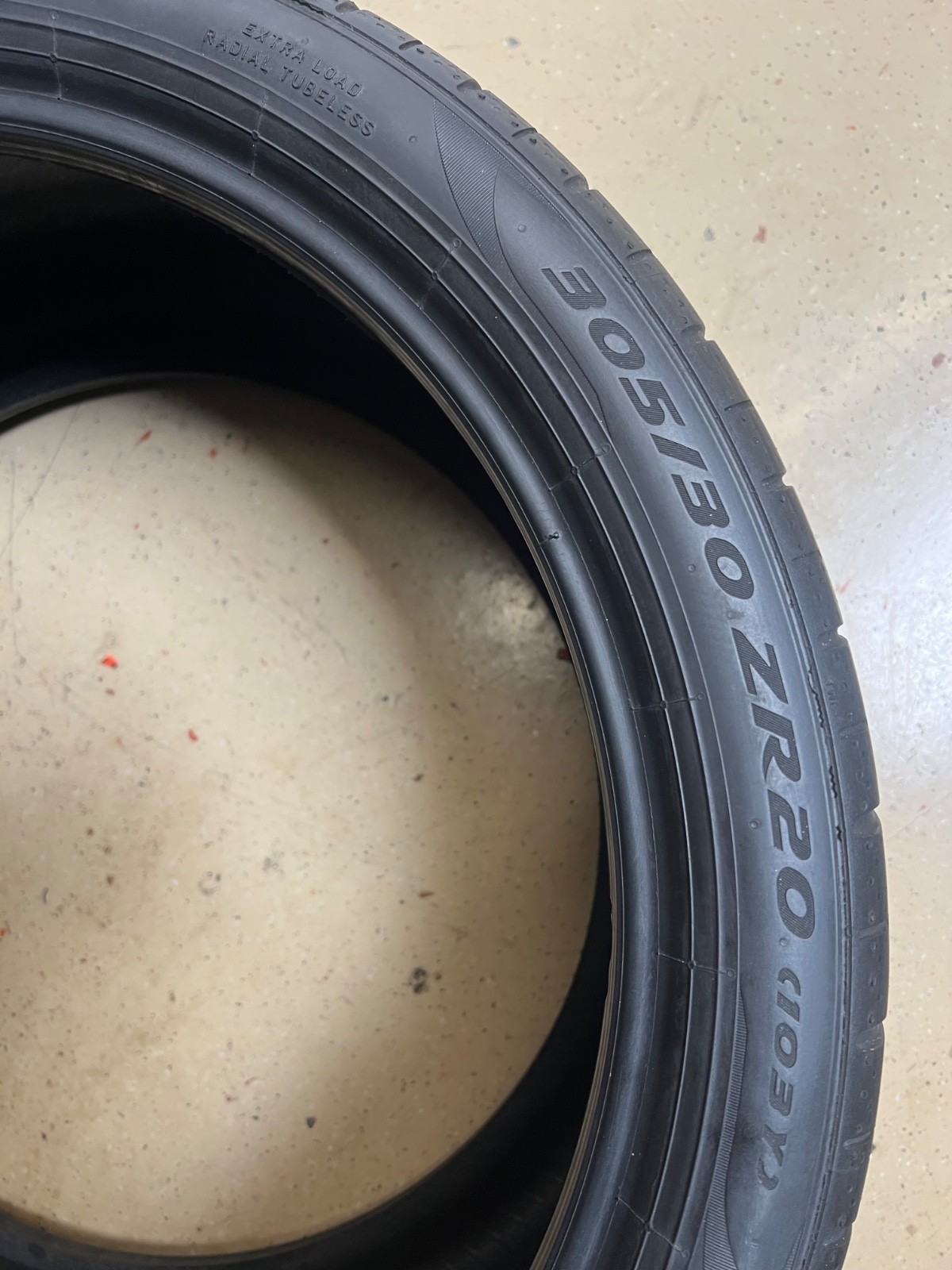 1 - NO REPAIRS 305/30ZR20 XL (103Y) Pirelli P Zero PZ4 (F02) Ferrari OEM - 1208