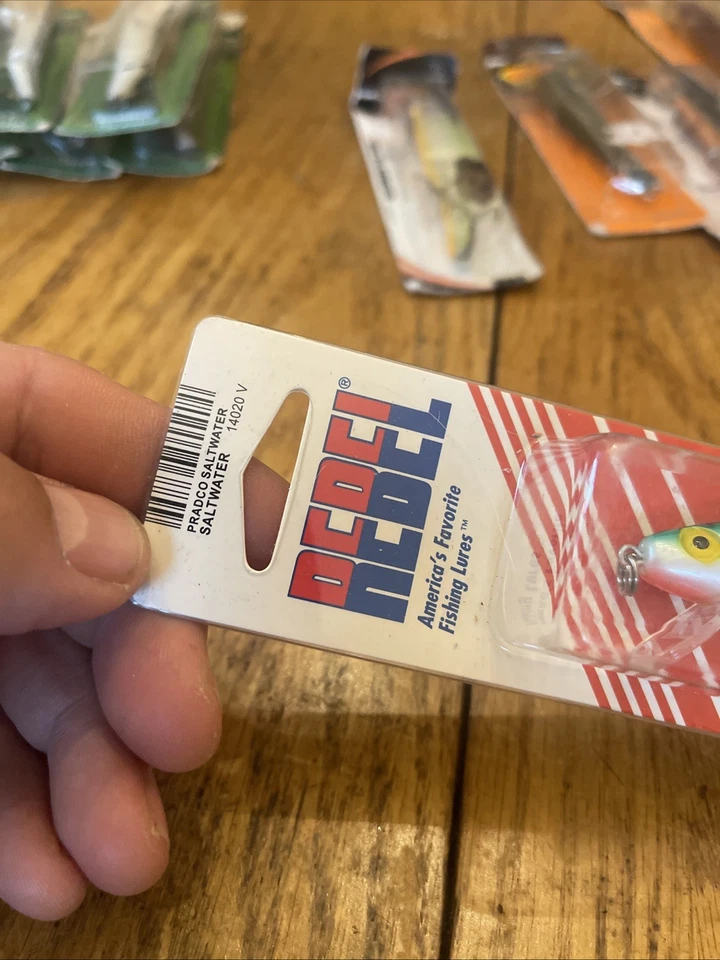 "Caballa verde Rebel Floating Minnow agua salada 14020 V de colección nos 5,5""" Foto 4 de 4