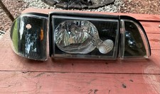 1987-1993 Ford Mustang Foxbody Headlight Assembly Set Pair Gt Lx Cobra 5.0 Liter 1987-1993 Ford Mustang Foxbody Headlight Assembly Set Pair Gt Lx Cobra 5.0 Liter