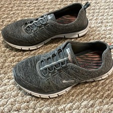 Skechers Size 6 Women  s Grey Memory Foam Sneakers