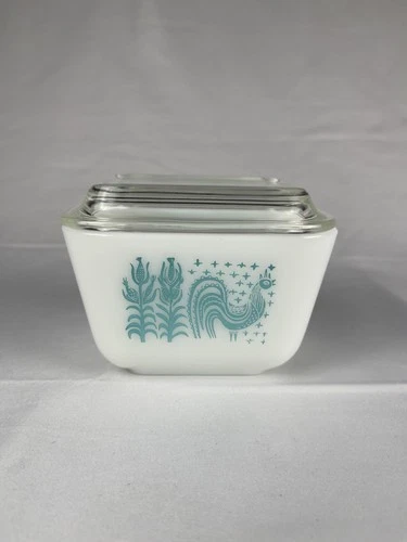 Vintage Pyrex 501 Turquoise 1.5 Cup Amish Butterprint Refrigerator Dish With Lid