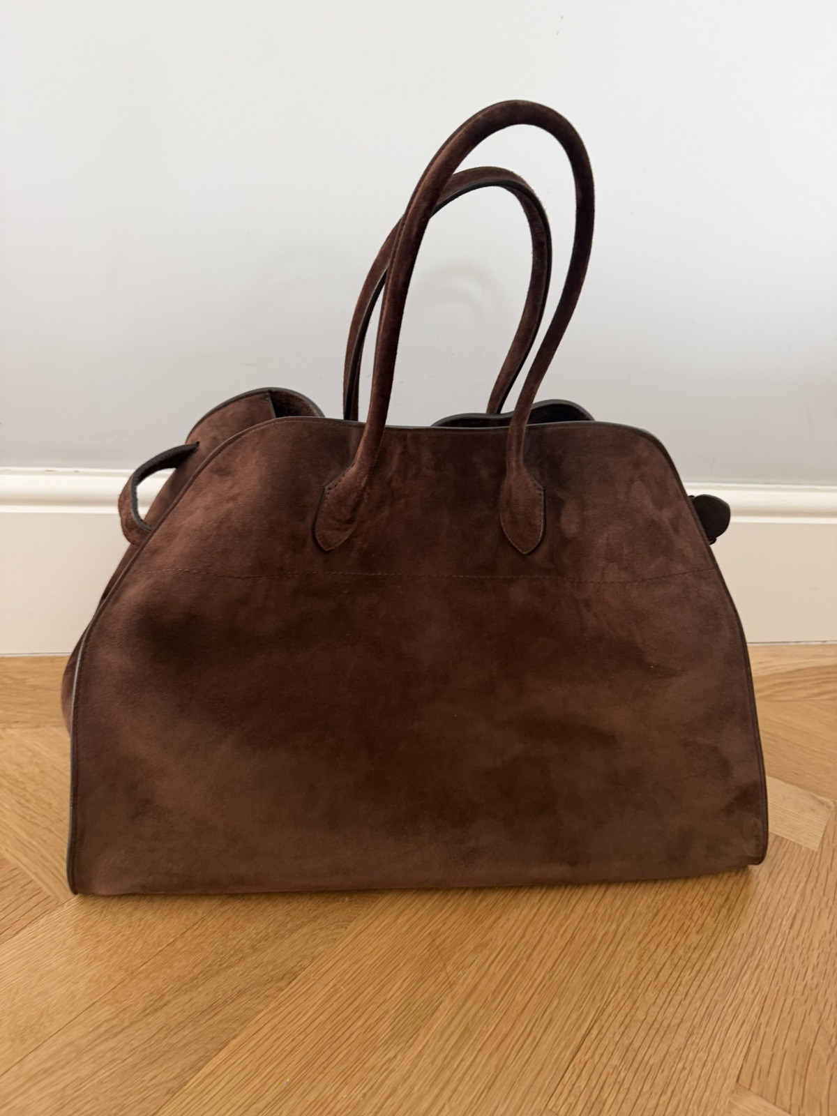 Women's The Row Tote Size Large Mocha Margaux 17 Bag Suede Top Handle New* F1