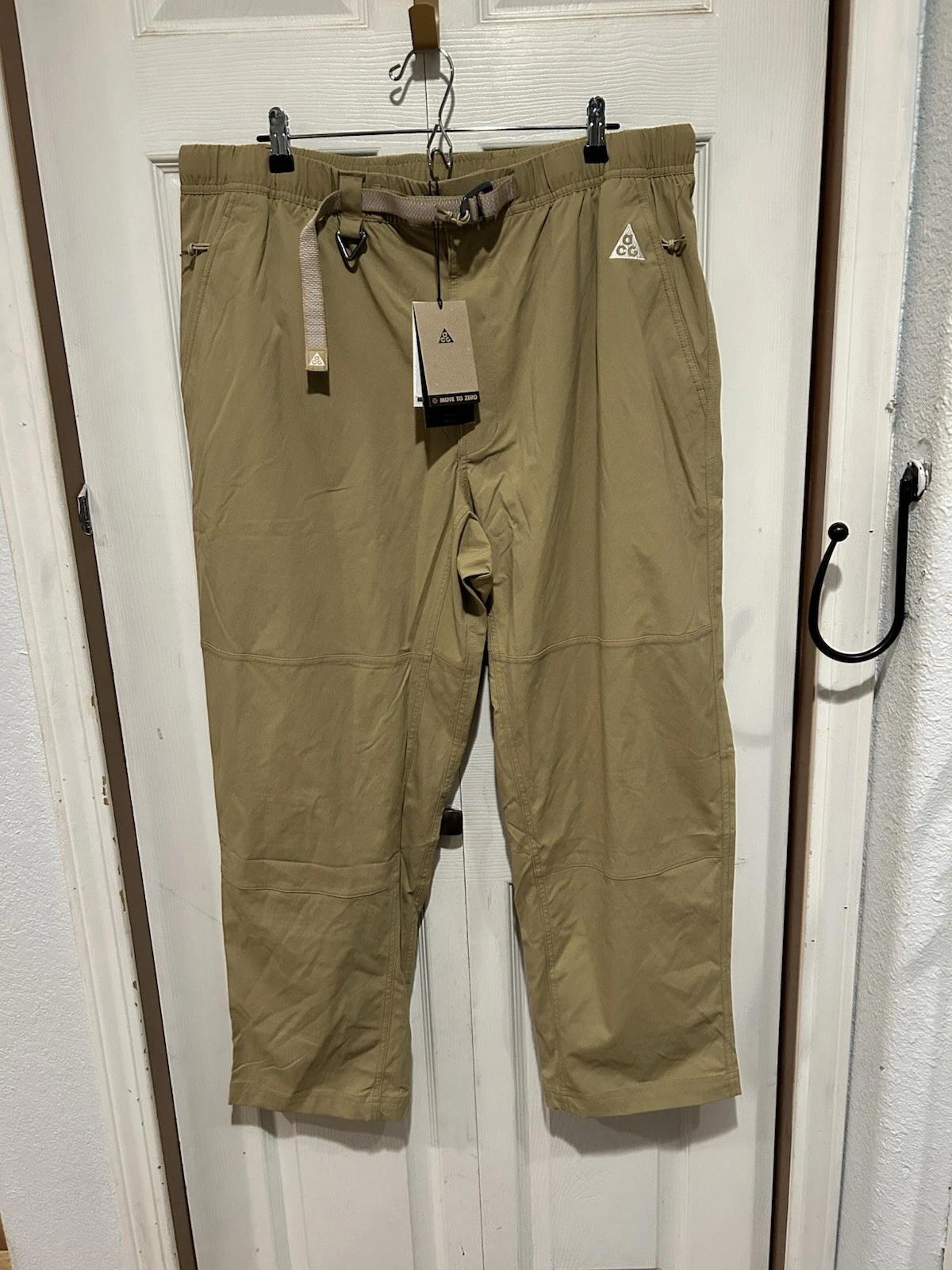 NWT Nike ACG UV Repel Woven Hiking Pants Beige FN2450-297 $125 Size 2XL