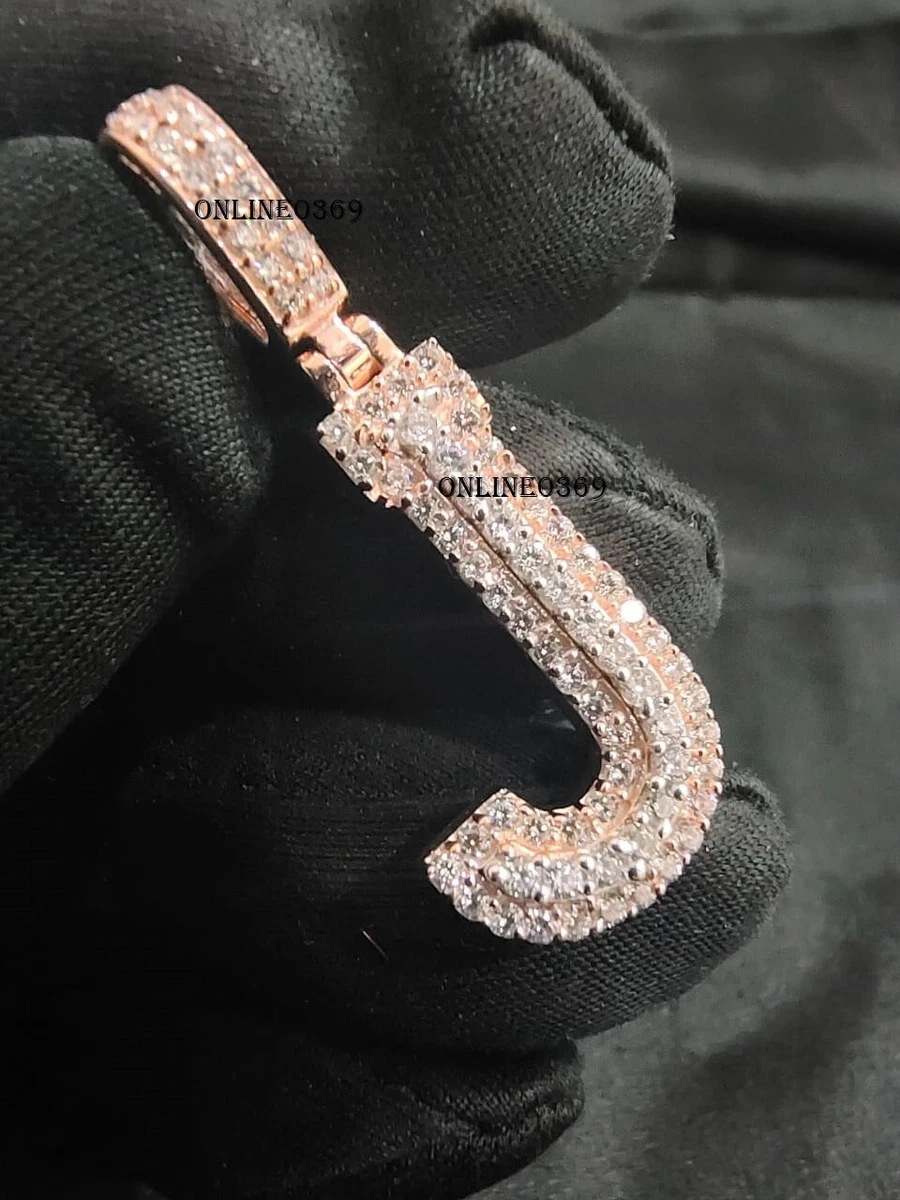 Vvs on sale initial pendant