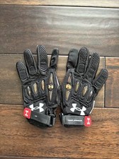 Under Armour Boys Athletic Gloves Size Medium