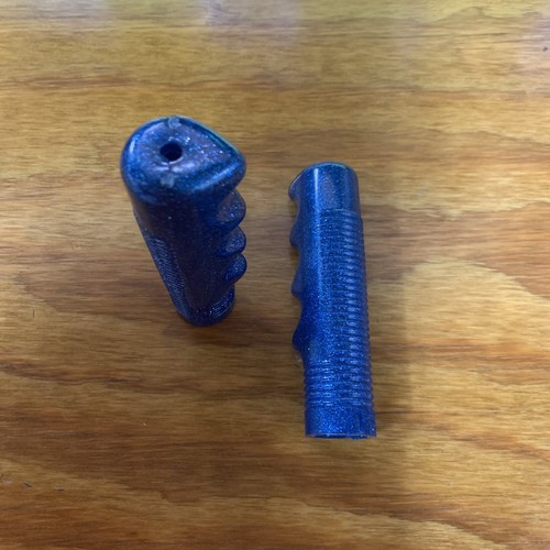 HUNT WILDE BICYCLE HANDLE BAR GRIPS BLUE GLITTER FITS MUSCLE BIKES SCHWINN HUFFY - Picture 3 of 7