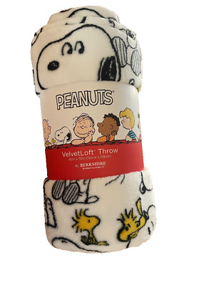 White Snoopy & Woodstock Love with heart print Plush XL Throw Blanket 60x70 inch
