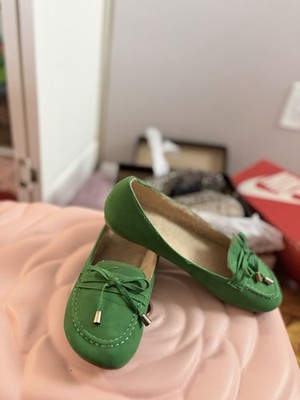 Women s Green Slip-On Loafer Flats Faux Suede Round Toe Bow Tassel 8.5