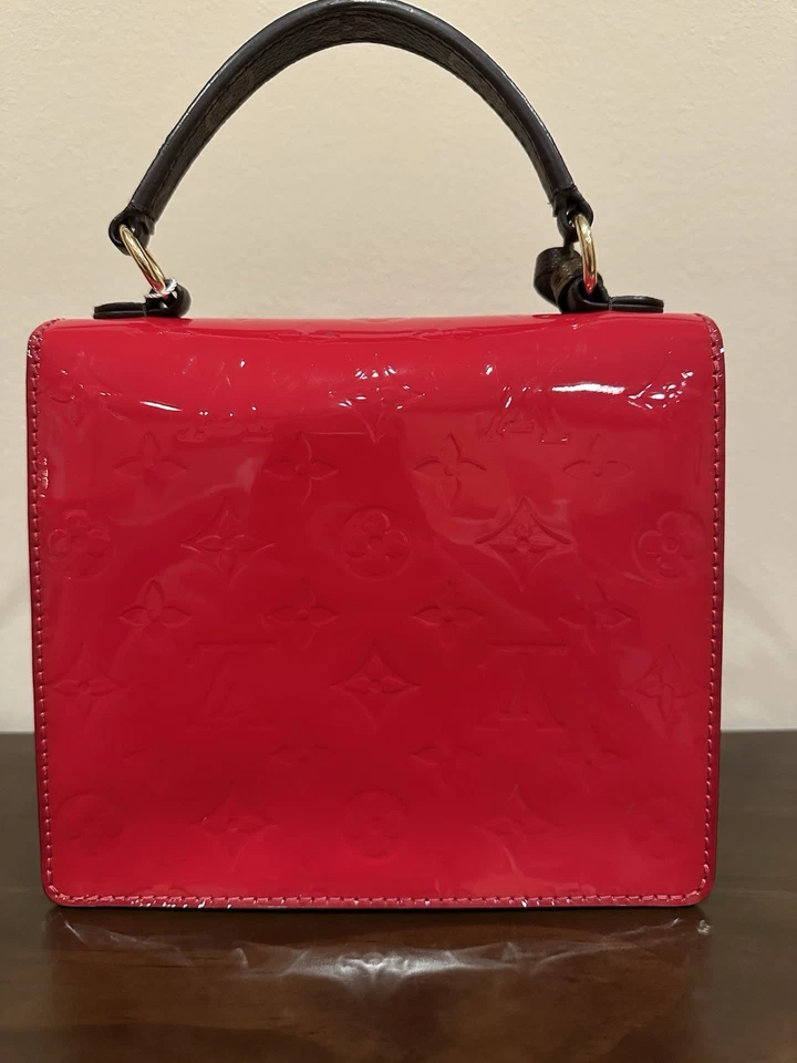 Bandolera Louis Vuitton Vernis Monograma Spring Street Rojo/Azul Excelente Estado Foto 2 de 4