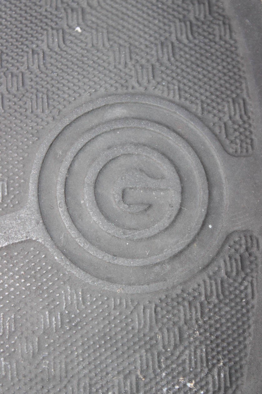 Gucci Womens Monogram Basic Slide Sandals Solid B… - image 11