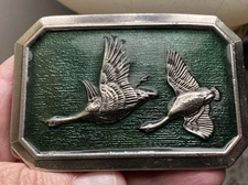 The Great American Buckle Co 1976 Flying Geese on Green Enamel Vintage #521