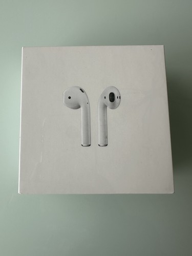 Apple AirPods 2nd Generation with Wireless Charging Case White - New Sealed