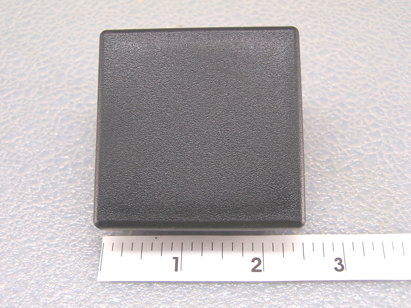 Plastic Insert Caps & Plugs the open end of 21/2" Square Tube 1/4