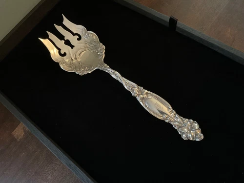 FRONTENAC By International Sterling Silver SALAD SERVING FORK 8 3/4" Mono