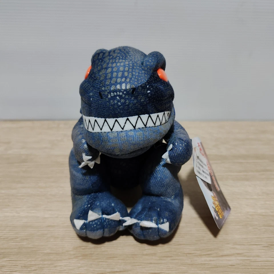 Godzilla Monster Kaiju Plush Toy Banpresto 1999 HQ Toho Japan TAG 5.5" Gray Doll - Image 2 of 4