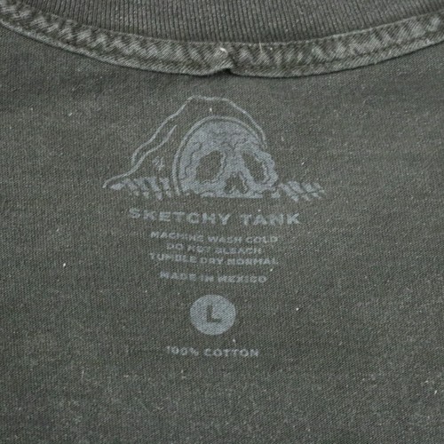 Sketchy Tank Shirt Mens Large Steve Nazar Lurking Class Beach Scene Print Tshirt - Picture 6 of 11