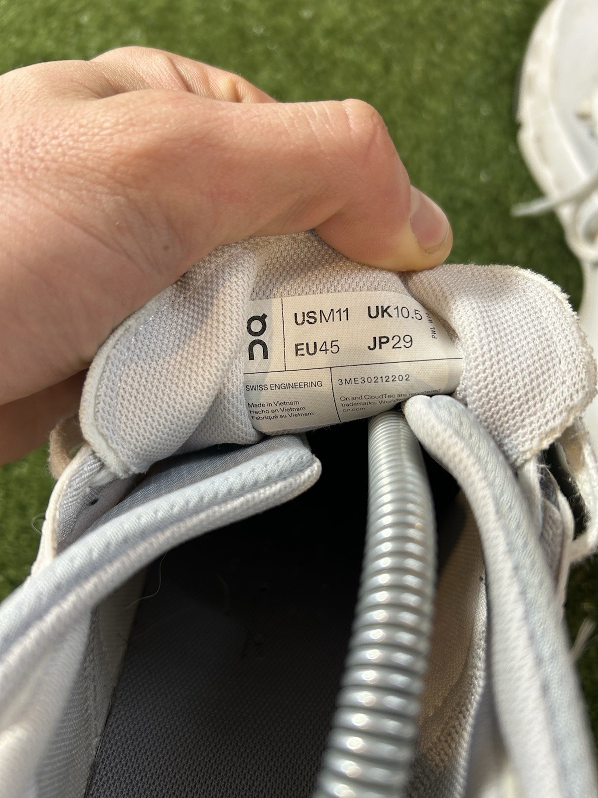 On Cloudnova 2 Ice Sand White Running Shoes Athletic Sneakers Mens Size 11