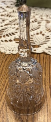 Crystal Dinner Bell 7 Inches Tall No Chips Or Cracks In Excellent Condition