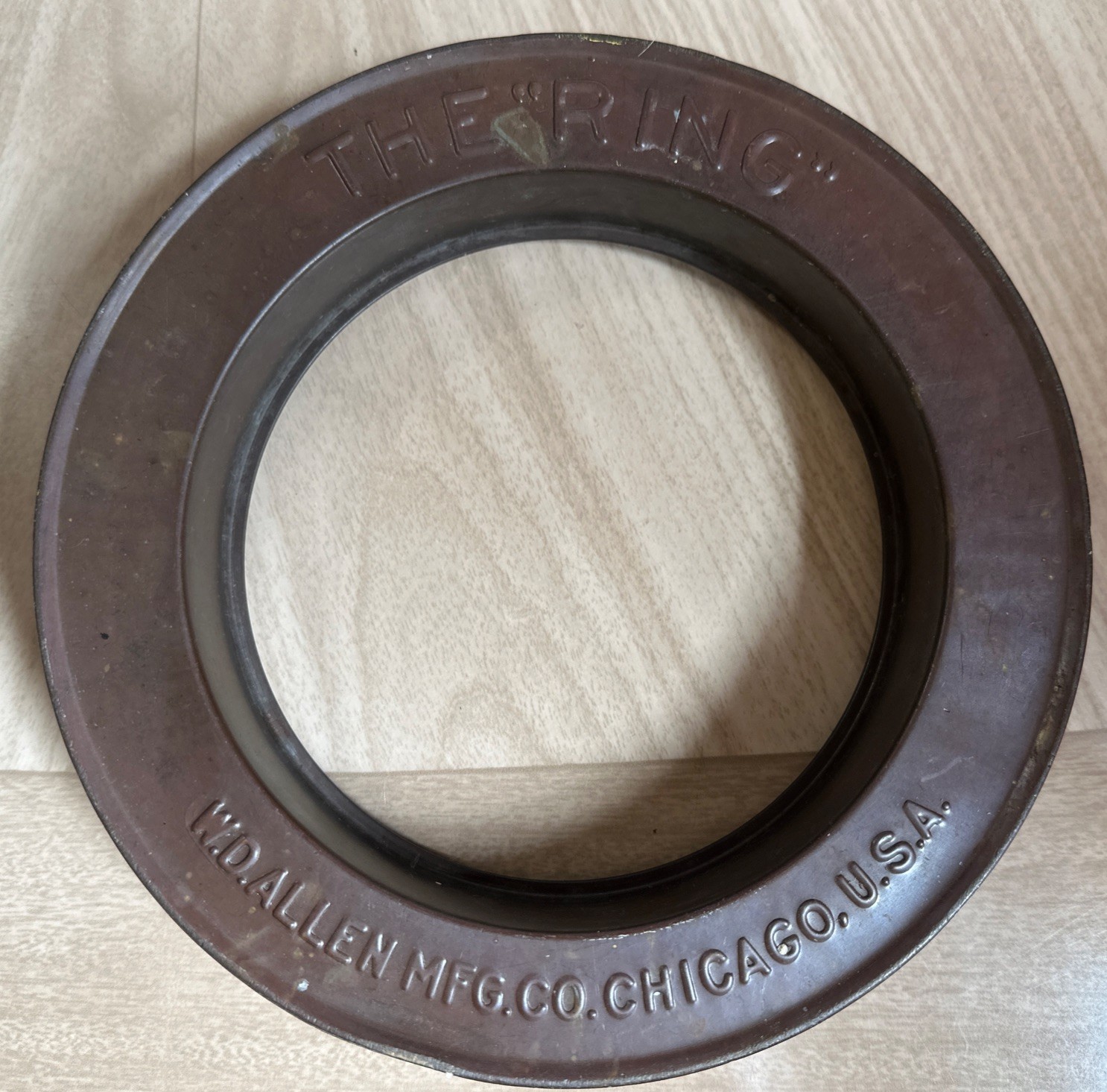 Vintage Old The “Ring” WD Allen Mfg Lawn Water Garden Donut Sprinkler Copper USA