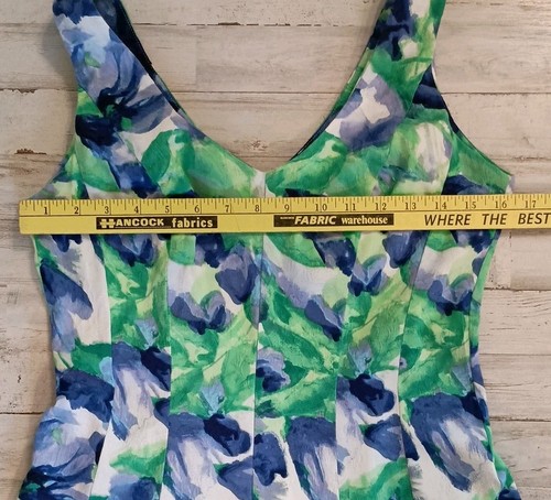 Vestido Lauren Ralph Lauren Calce y Acampanado Talla 4 Floral Cuello en V Sin Mangas Verde Púrpura - Imagen 14 de 16