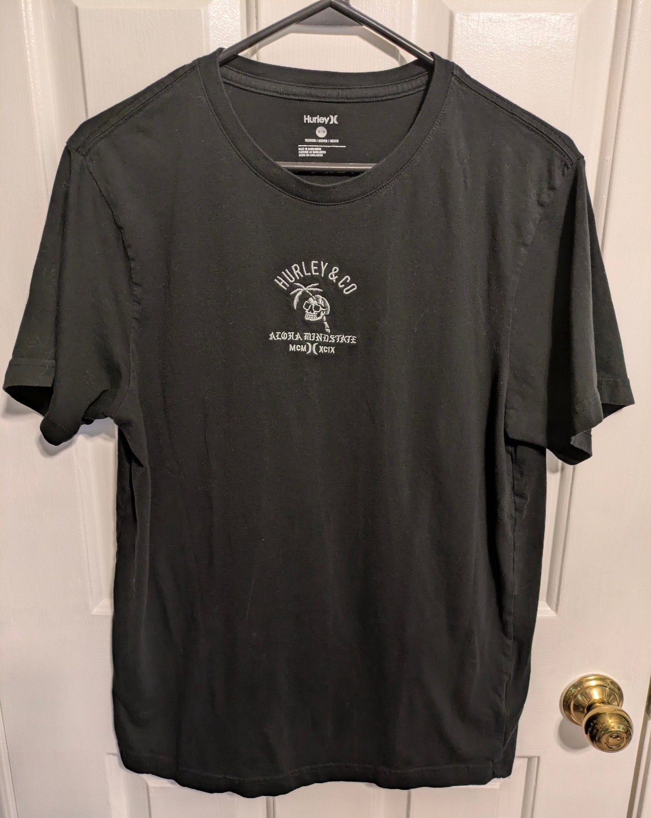 Hurley Aloha MindState w/ Embroidered Skull & Palm Tree Black Men's T-Shirt Med