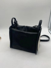 Zc13- Mini sac noir rigide à côtés métalliques – style design / industriel