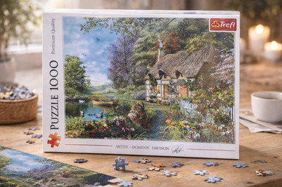 NEU TREFL PREMIUM Puzzle 1000 DOMINIC DAVISON Charmanter Ort Reethaus Bauernhaus
