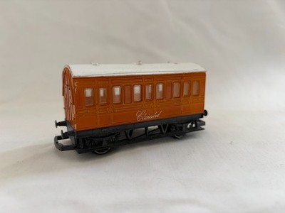 Hornby Eisenbahn HO 1/87 Waggon Clarabel Thomas le train