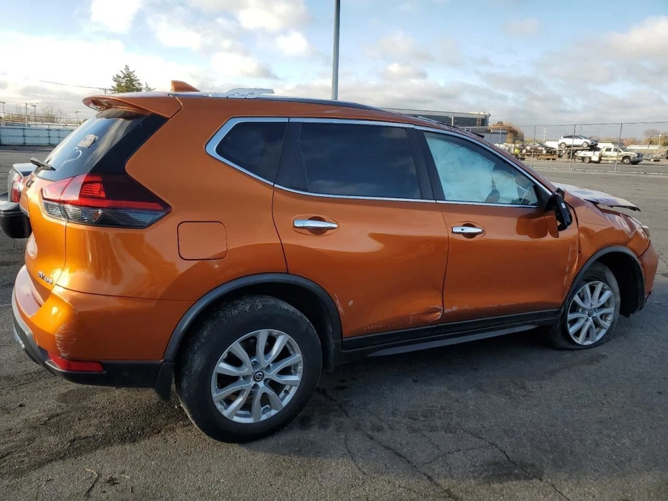 2018 Nissan Rogue Brake Master Cylinder 4WD CVT OEM 3436463 99k Miles - Image 3 of 4